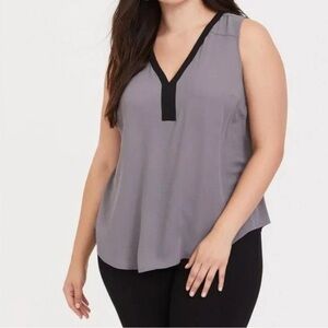 NWT Torrid Georgette Tank Grey/Black Color Block 1X